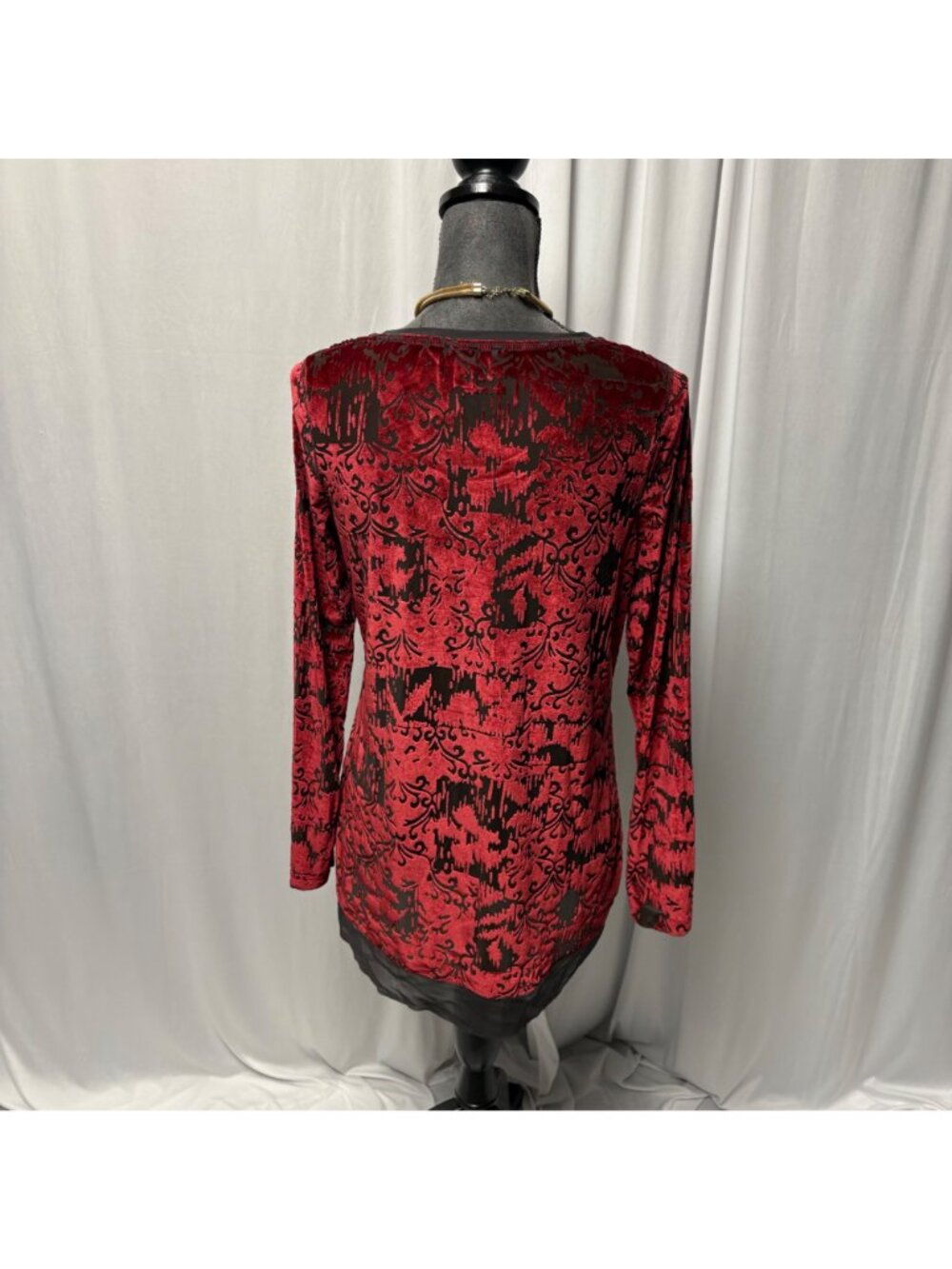 Simply Vera Wang Velvet Burnout Tunic Top Womens Medium Red Sheer Long Sleeve - Picture 4 of 9